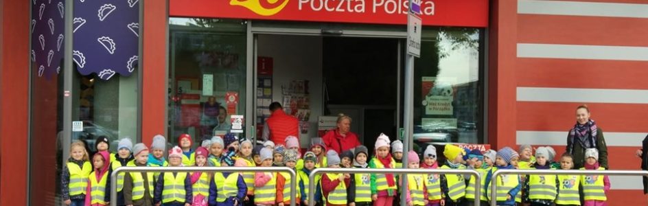 Biedronki i Sówki wysyłają kartki Bohaterom Powstania Warszawskiego